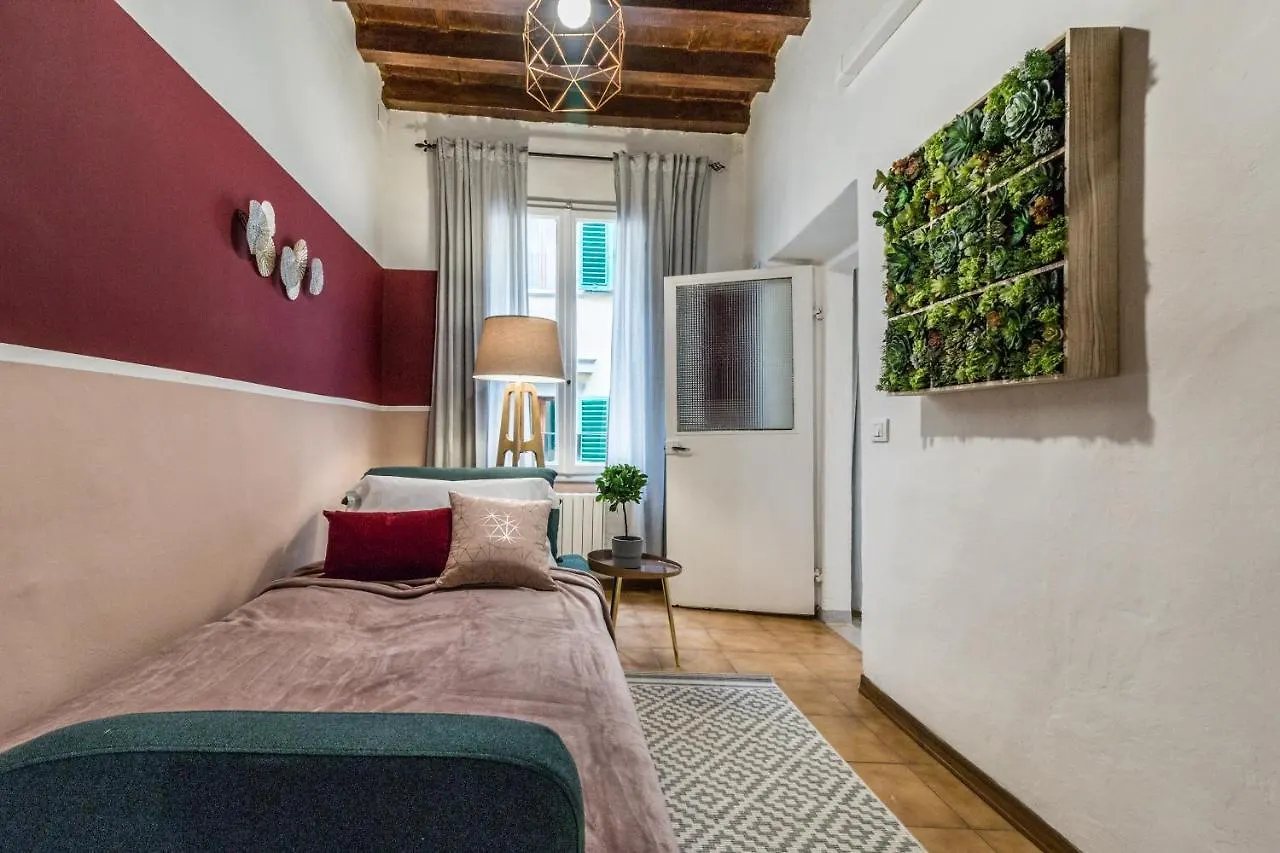 Wine Apartments Florence Sangiovese 0*,  Italia